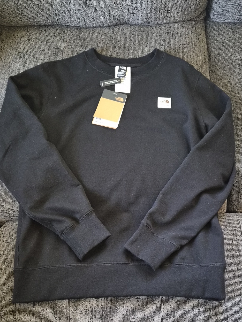 The North Face Women’s Black Crewneck Pullover Sweatshirt